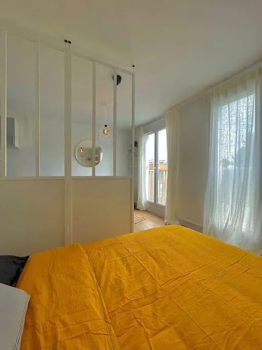 Superbe Studio Avec Parking Gratuit Sur Place Paray-Vieille-Poste 0*,  France