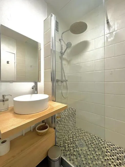 Superbe Studio Avec Parking Gratuit Sur Place Paray-Vieille-Poste Apartment